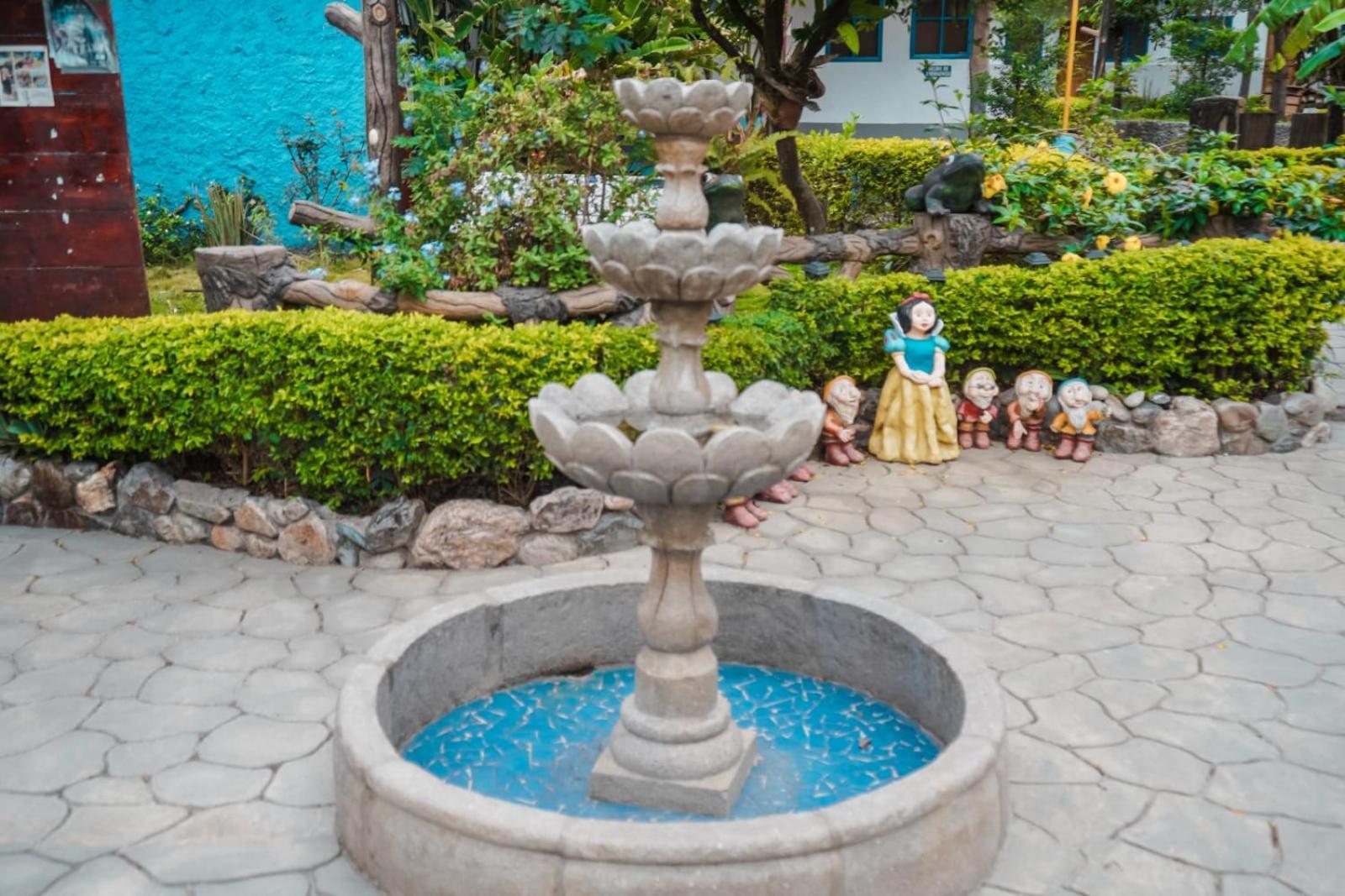 Hostal Jardin Escondido ビルカバンバ エクステリア 写真