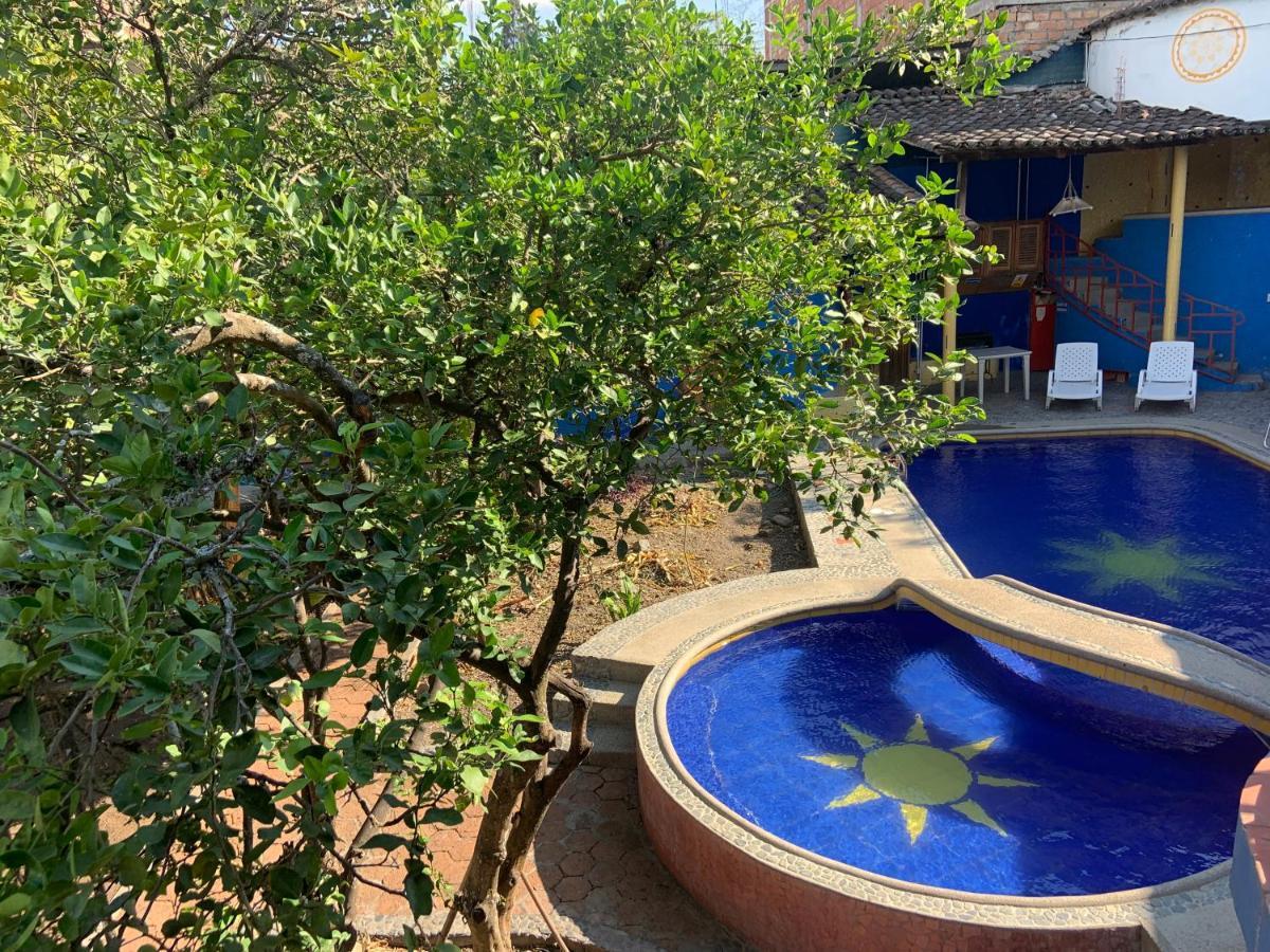 Hostal Jardin Escondido ビルカバンバ エクステリア 写真