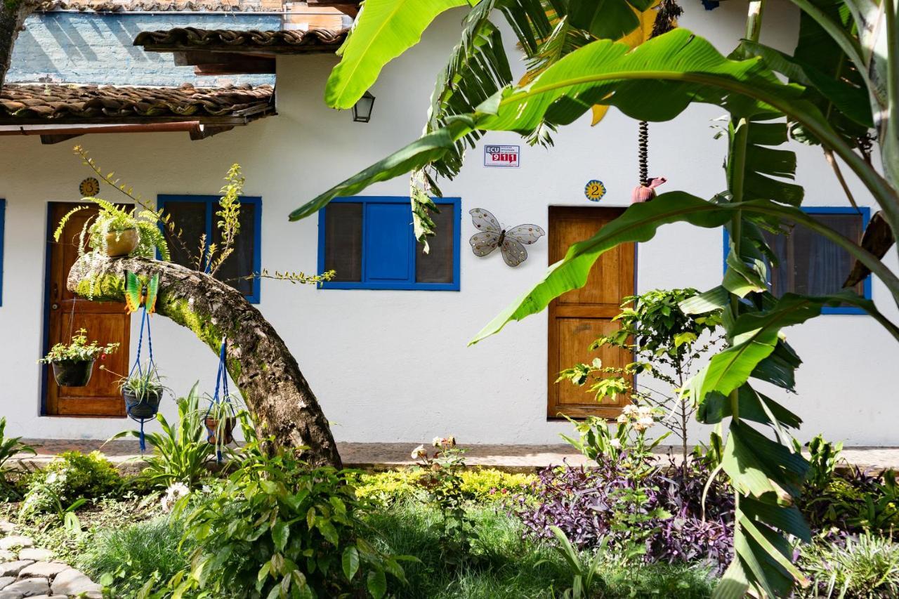 Hostal Jardin Escondido ビルカバンバ エクステリア 写真